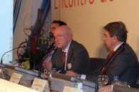 José Aser Castillo (C), representó a los empresarios gallegos en Portugal.