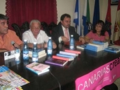 El viceconsejero y Carmelo González, presidiendo otro de los actos de las Jornadas.