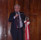 El senador durante su intervención en el homenaje.