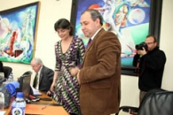 José Tomé, Carme da Silva y Castelao Bragaña (al fondo), en constitución de la Comisión.