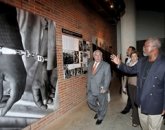 La exposición sobre los 90 años de Nelson Mandela del Museo del Apartheid se podrá ver en Avilés.