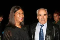 Barbón, junto a su esposa, en la recepción en la Embajada española.