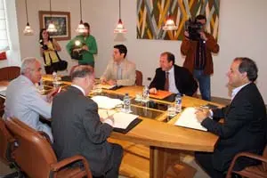 Una de las reuniones de trabajo de la ponencia.