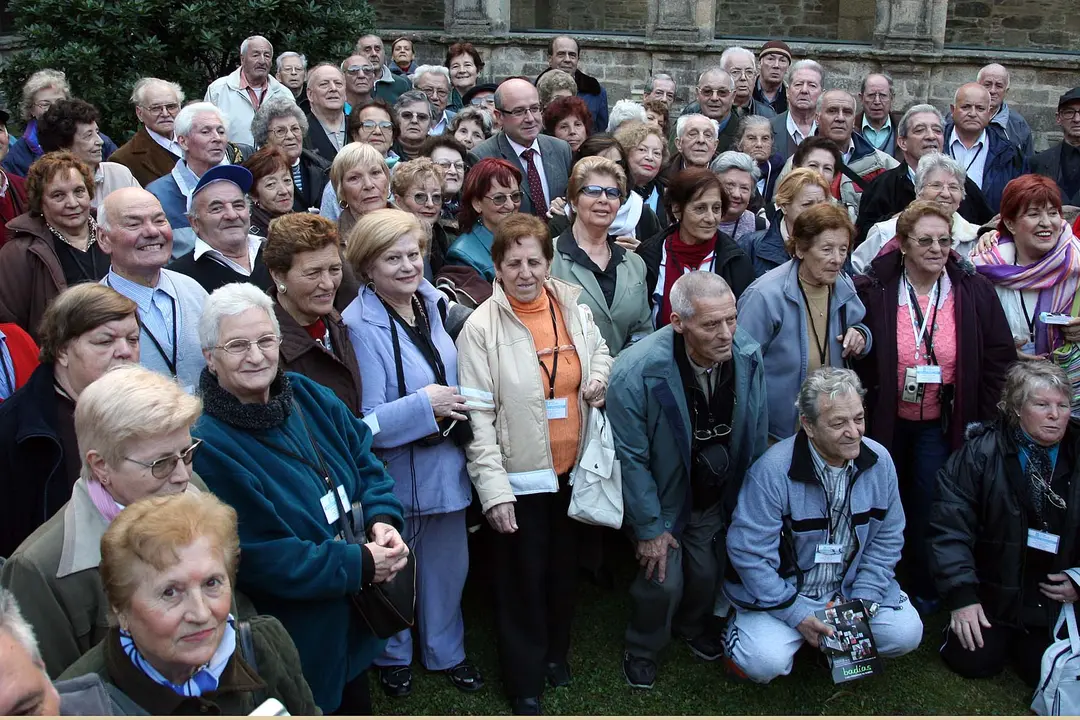 Manuel Luis Rodríguez (C) con los participantes en la edición de 2007.
