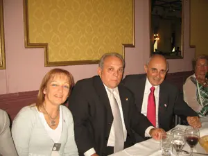Alba Pérez, presidenta del Centro de Castilla y León de Tres Lomas; Adolfo Sardón, del Centro Castilla y León de Bolívar; y Enrique Pérez, de la Federación de Castilla y León en Mar del Plata.