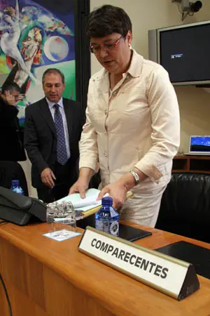 La diputada socialista se prepara para comparecer