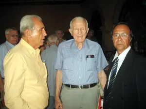 Durante el almuerzo Fernández charló con presidentes de sociedades españolas.