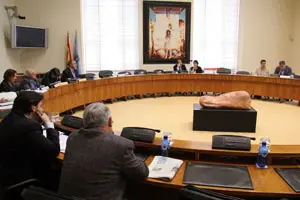 La Comisión, durante su reunión de ayer.