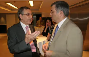 Francisco Ruiz con el consejero Valentín Ruiz.