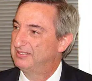  Rafael Dezcallar.