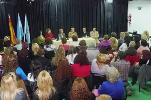 La conferencia de Porteiro contó con un numeroso público.