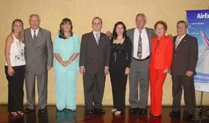 Directivos de la Asociación durante la fiesta del pasado fin de semana.