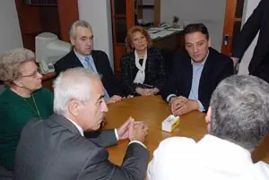  El responsable de Emigraci&oacute;n del PP &ndash;1&ordm; dcha.&ndash;, en un acto durante su reciente visita a Argentina.