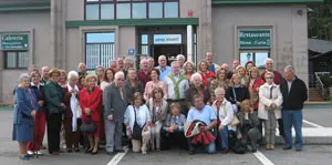 La expedición del Centro Asturiano de A Coruña al completo durante una parada.