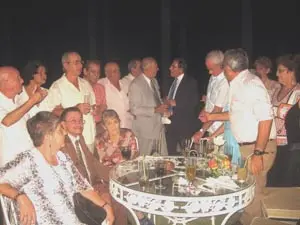  El c&oacute;nsul general de Espa&ntilde;a departi&oacute; con los directivos espa&ntilde;oles en Cuba.