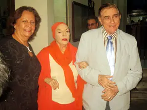 Adela Sierra –a la izquierda– recibió a Alicia Alonso a su llegada a la sede de la FAAC.
