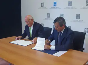 Fontenla y Fernández Mato, durante la firma del convenio.