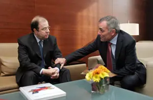  Herrera, con el embajador de España en Portugal, Alberto Navarro.