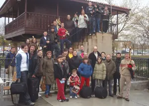 Alumnos del curso itinerante de la Escuela de Asturianía celebrado en el Centro Asturiano ‘Covadonga’ de Vitoria.