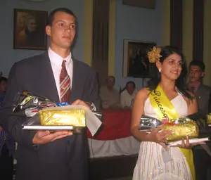 Claudia Barceló y Jesús Blanco, ‘princesa Dácil’ y ‘príncipe Mencey’.