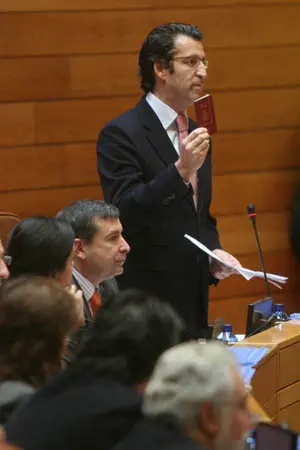 El líder de los \\\'populares\\\', durante su participación en el Pleno.