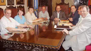 Ricardo Varela y Marisol Soneira, reunidos con el CRE.