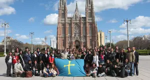 Ramos con los participantes del I Congreso de Jóvenes Asturianos del Cono Sur.