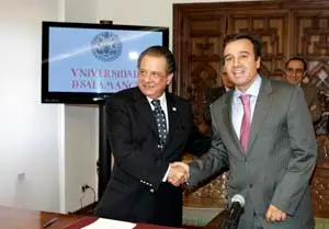 Los rectores José Ramón Alonso –a la derecha–, y Néstor Pérez.