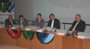  Los representantes de Brasil, durante su panel.