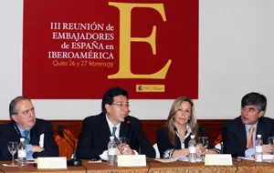 Trinidad Jiménez presidió el acto inaugural de la III Reunión de Embajadores.