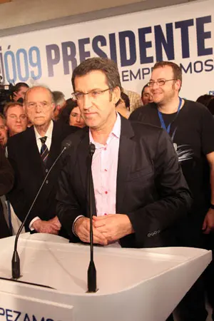  El nuevo presidente, durante la celebraci&oacute;n de la noche electoral.