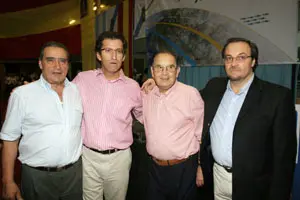  N&uacute;&ntilde;ez Feij&oacute;o, junto a Alfredo Enr&iacute;quez, Pedro Bello, dirigentes del PP, y Garc&iacute;a Melle, presidente del PP en Argentina.