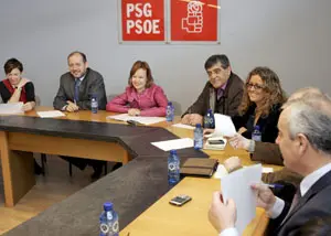  De izqda. a dcha., Barc&oacute;n, Varela, Paj&iacute;n, Pose, Sestayo y V&aacute;zquez, durante la reuni&oacute;n mantenida en Santiago el pasado mi&eacute;rcoles.