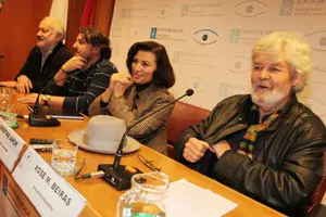  Xos&eacute; Manuel Beiras, durante la rueda de prensa que ofreci&oacute;.