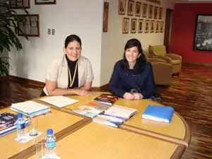 Natalia Rodríguez Pérez y Belén Piorno de Nicolás, durante la reunión.