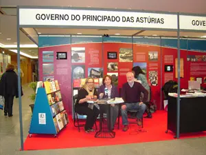 Marta Magadán, Consuelo Vega y Roberto González-Quevedo, en ‘Expolingua Portugal’.