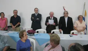  El presidente de la Sociedad, Heliodoro Sierra, se dirige a los asistentes al almuerzo.