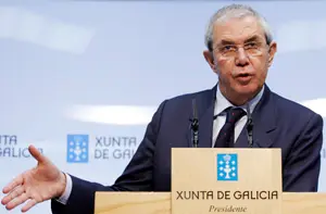  Emilio P&eacute;rez Touri&ntilde;o, en la rueda de prensa posterior al Consello de la Xunta de la semana pasada.