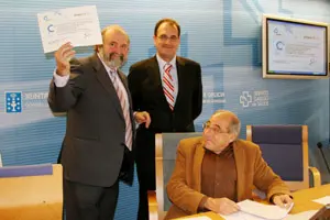  V&iacute;ctor Pedreira recogi&oacute; el certificado de calidad EFQM para la Subdirecci&oacute;n Xeral.