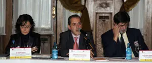  Agustín Torres –en el centro–, durante unas jornadas sobre igualdad en su último viaje a Argentina.