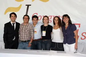  Los cinco firmantes y Juan Manuel Báñez, director de la Fundación España de Buenos Aires.