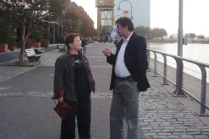  Teresa Ordiz y Guillermo Hernández, a la salida de su reunión.