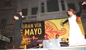  Claudio Arias y Maribel Herrera, durante uno de los espectáculos.