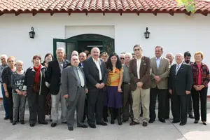  Fernández Moreda acompañado por directivos del Hogar y de otras asociaciones gallegas, tras el recorrido a las instalaciones inauguradas.