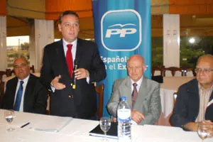  Alfredo Prada, durante su intervención en el mitin que tuvo lugar en Lisboa el pasado martes.