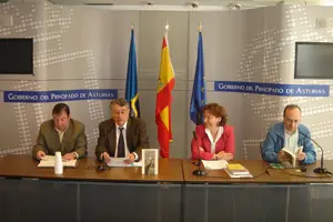  De izda. a dcha., Pablo Manzano, Manuel Fernández de la Cera, Consuelo Vega y José Luis Martín.