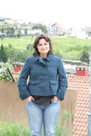  Laura Seara, en el exterior de la sede del PSdeG en Santiago.