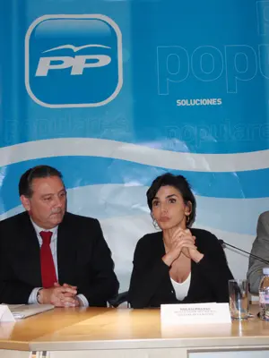Prada estuvo acompañado, entre otros compañeros, por Rachida Dati.