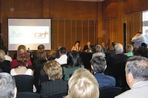  M&aacute;is dun centenar de persoas asistiron ao acto de constituci&oacute;n da nova entidade asociativa.