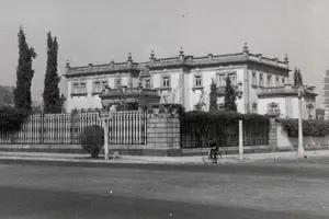  Una de las 86 instantáneas pertenecientes a un fotograma de la película ‘El Ángel Exterminador’.